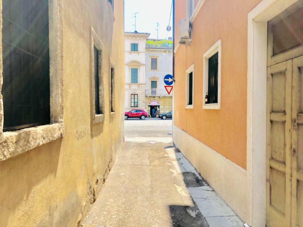 Appartamento Portapalio40 Con Parcheggio Verona Eksteriør billede