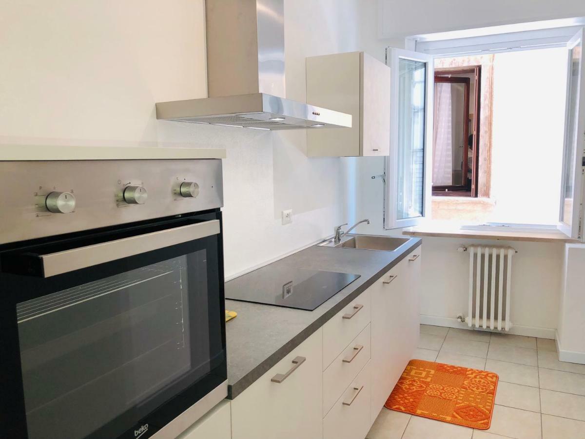 Appartamento Portapalio40 Con Parcheggio Verona Eksteriør billede